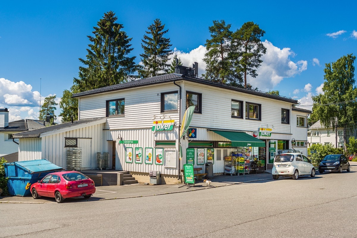 Joker Ulvøya - både søndagsåpen og post i butikk Galleribilde