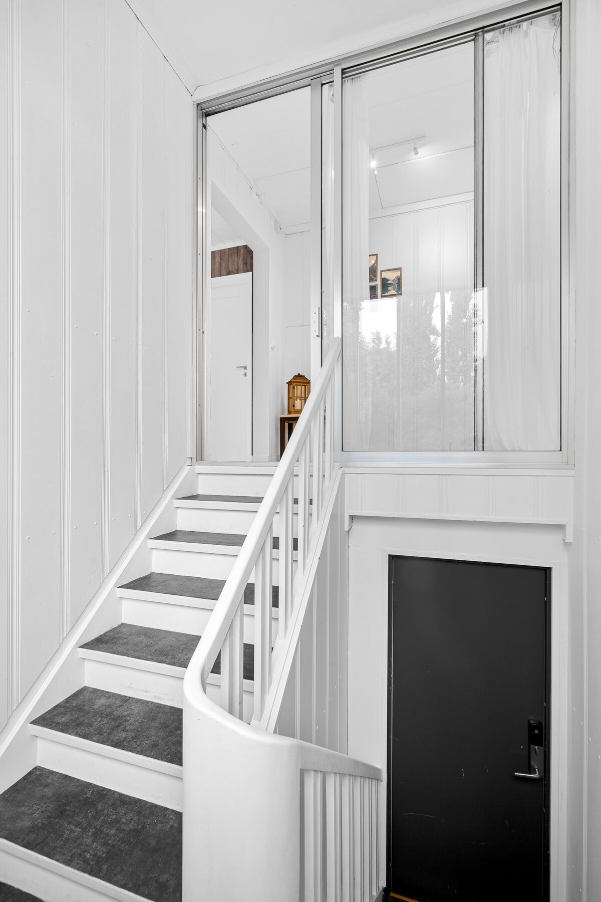 Leiligheten har svært lave fellesutgifter og ingen fellesgjeld Galleribilde