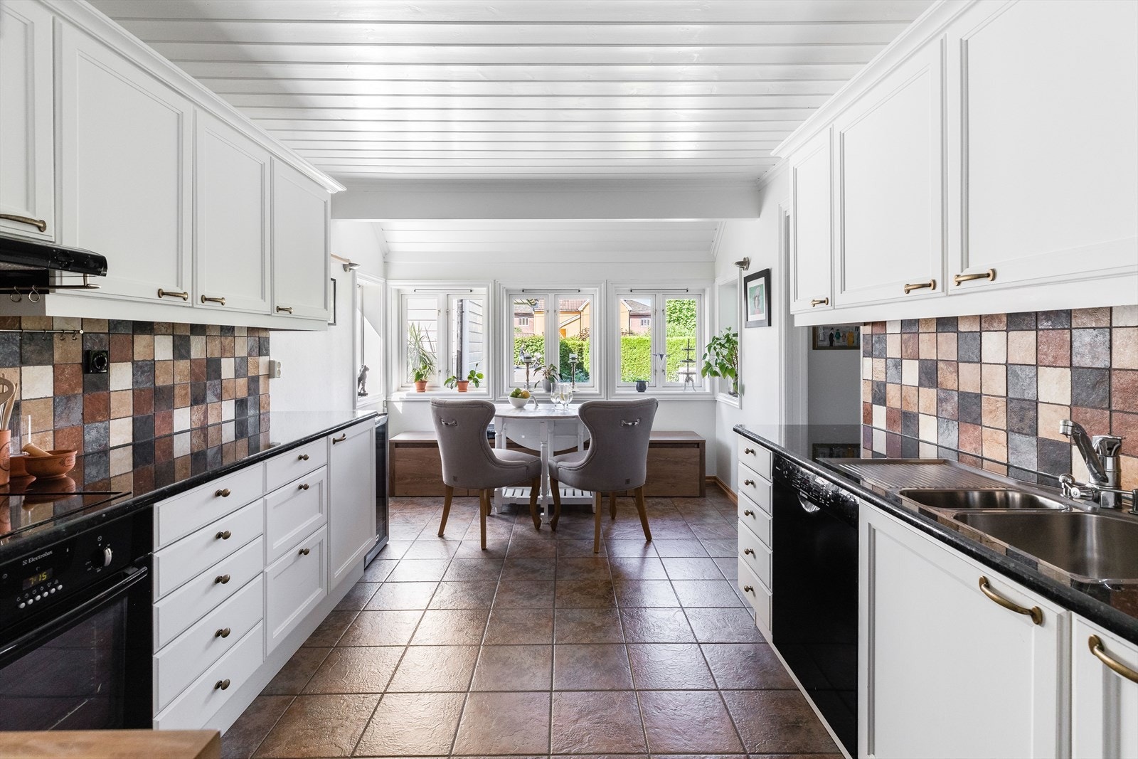 Velkommen til Furuheimvegen 39C: En komplett familiebolig med svært gode løsninger - tegnet av arkitekt Tore Rønningen Galleribilde