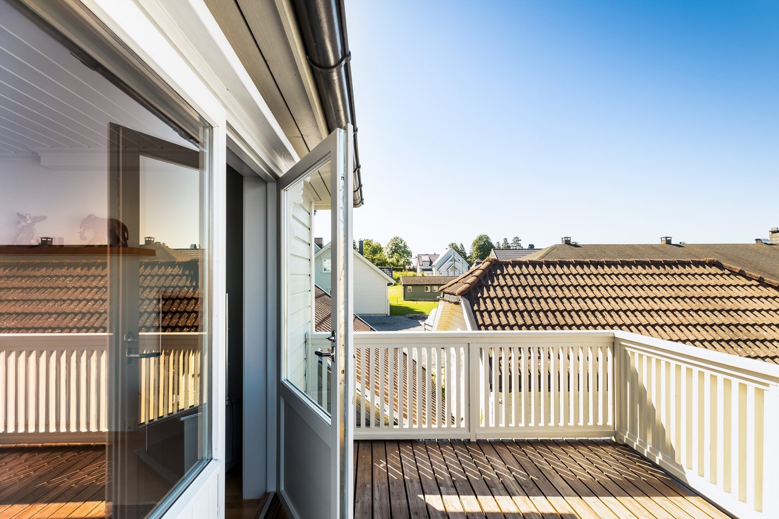 Solrik veranda Galleribilde