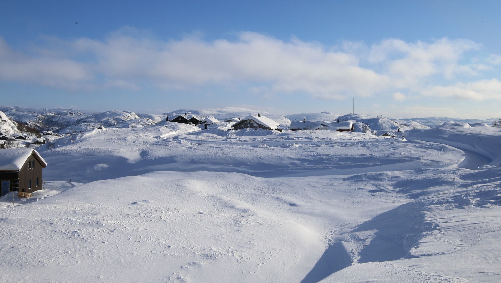 Grønlihøgda sist vinter, sett fra vest Galleribilde