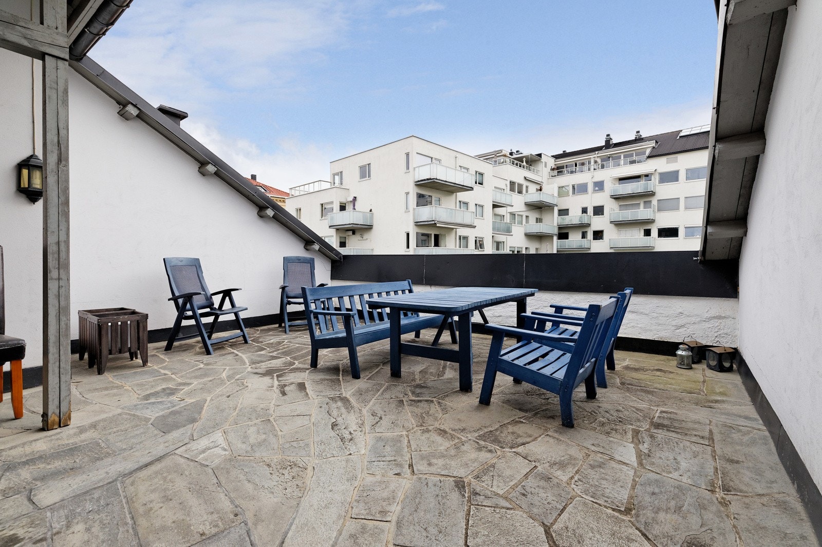 Solrik felles takterrasse i bygget Galleribilde