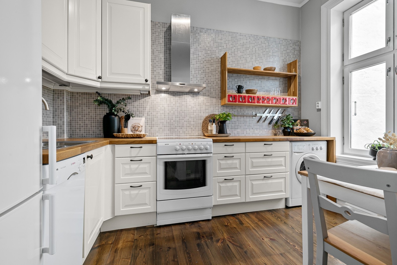 Innbydende kjøkken fra 2011 Galleribilde