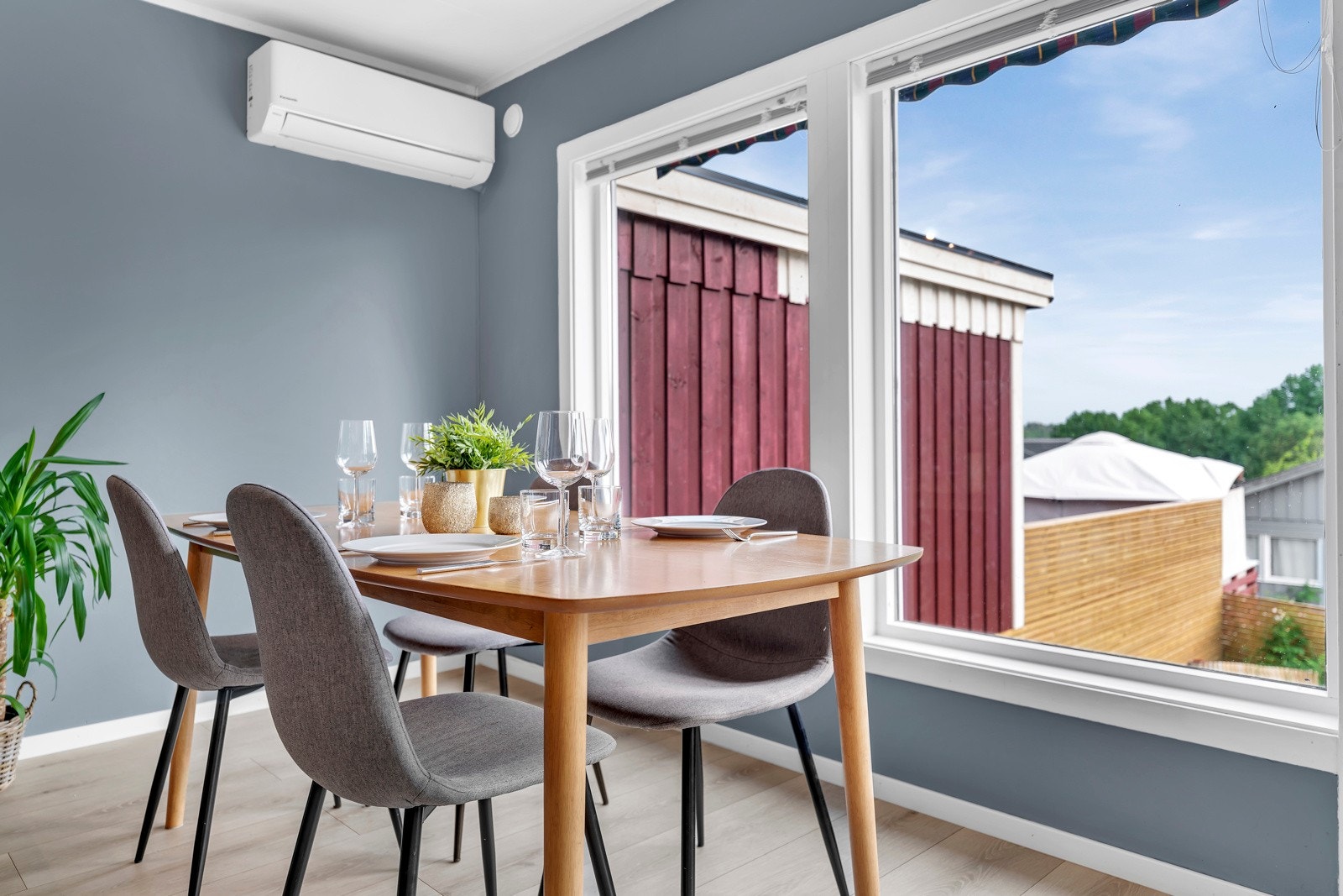 God plass til spisebord. Galleribilde