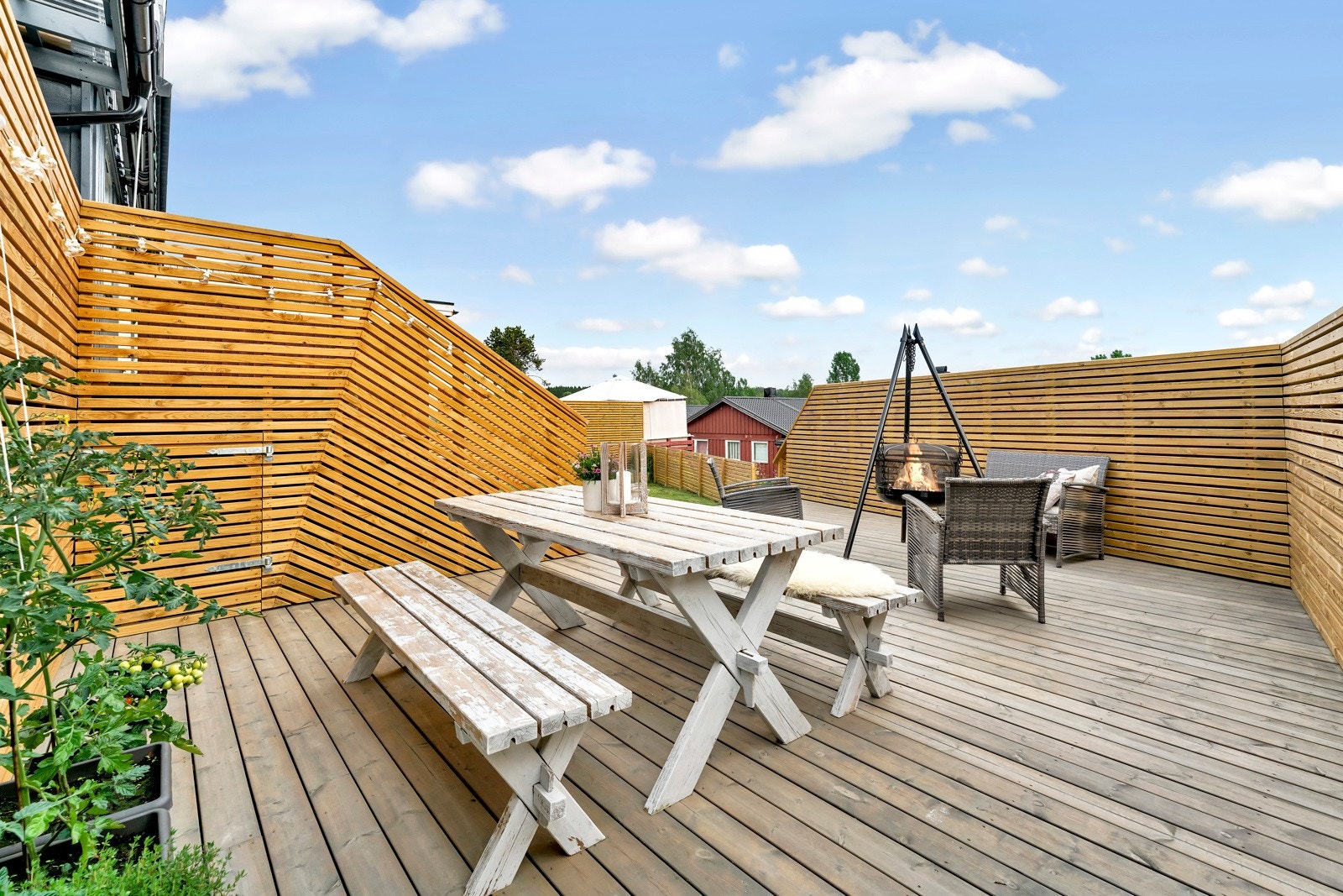 Terrassebord av Royal impregnert trevirke. Galleribilde