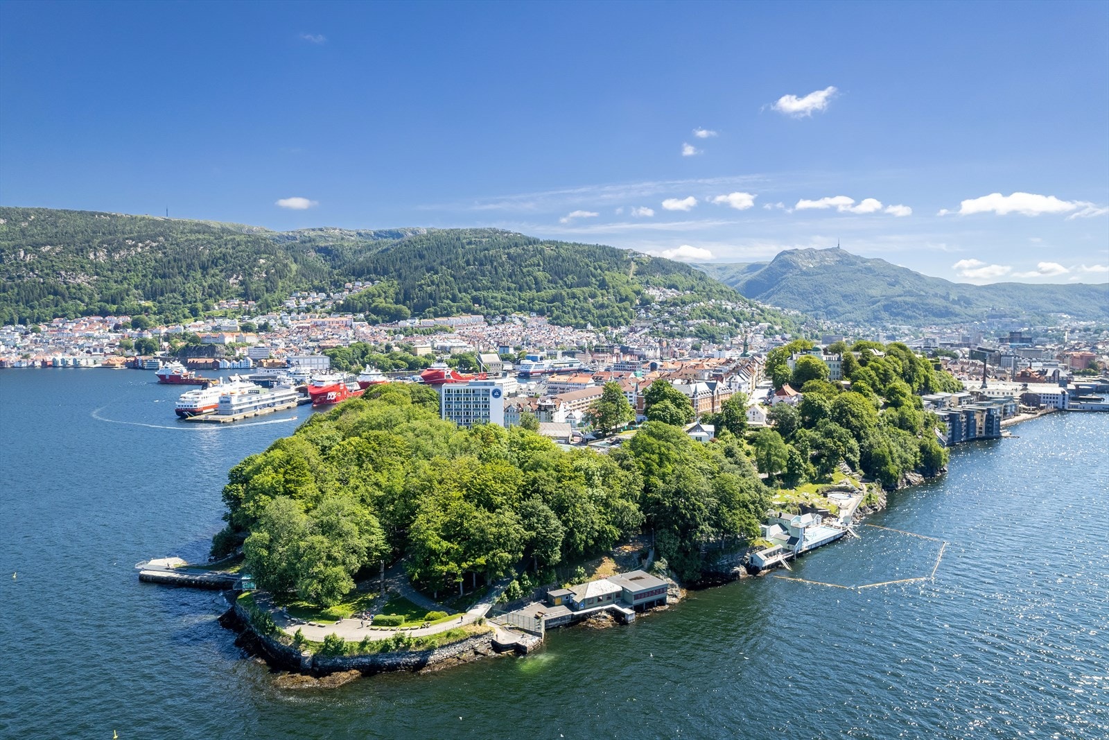 I Nordnesparken finner du Nordnes Sjøbad Galleribilde