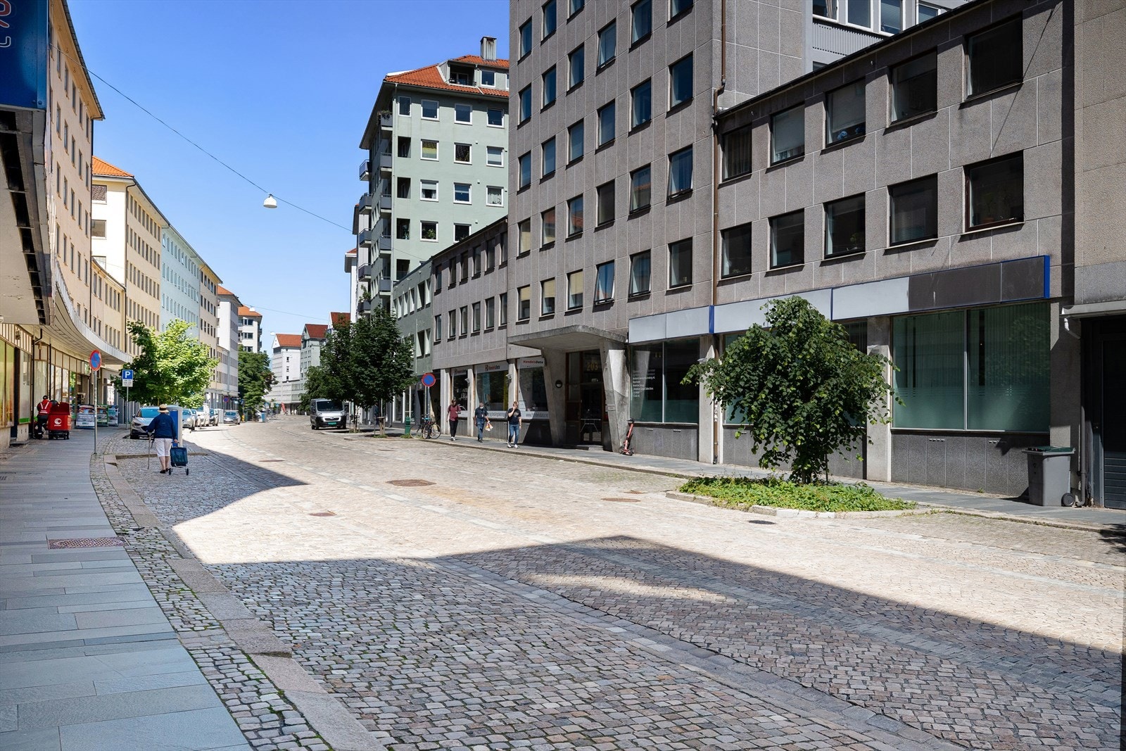 Leiligheten ligger i Bergens hovedgate Strandgaten Galleribilde