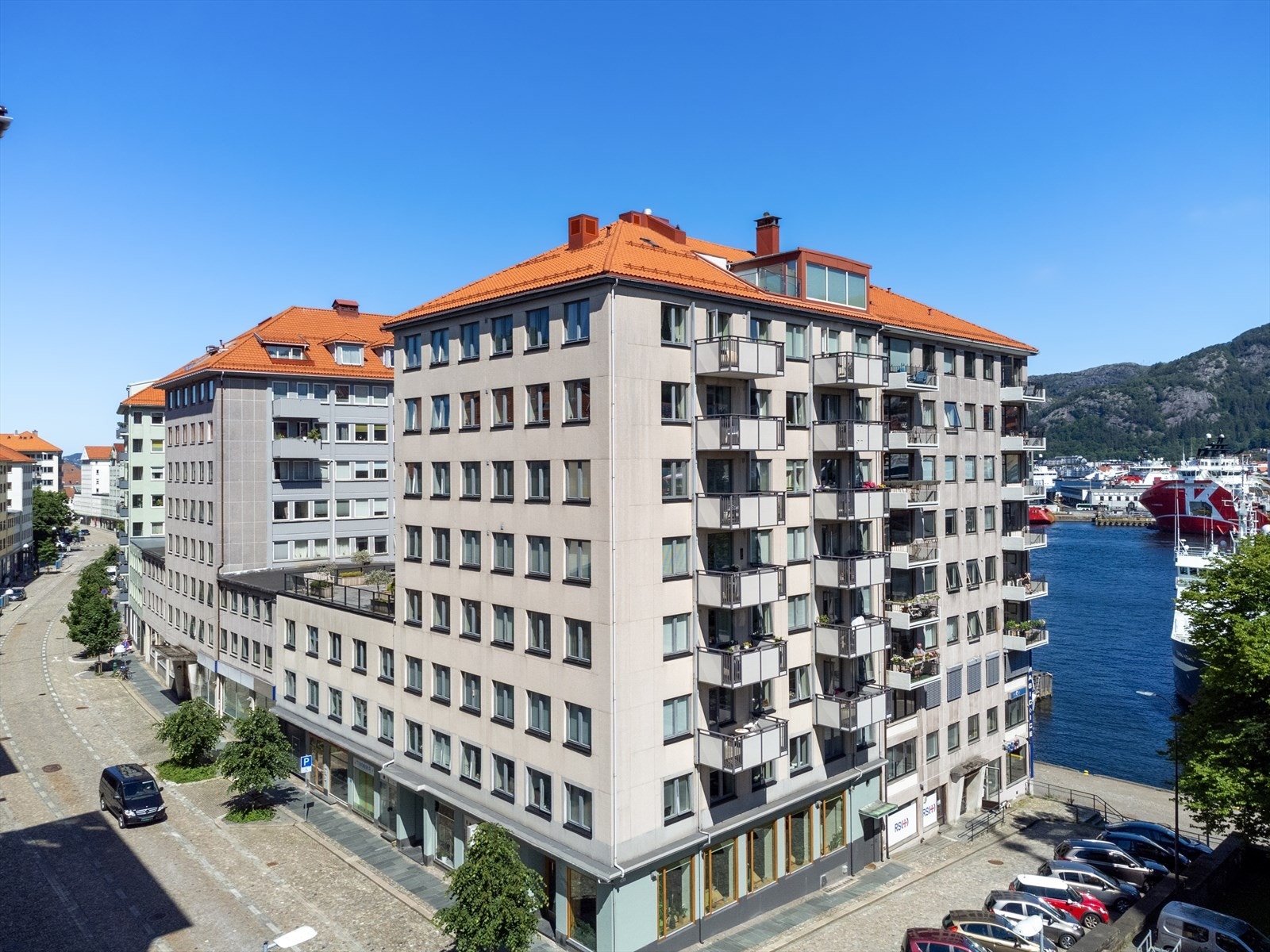 Flott beliggenhet på populære Nordnes Galleribilde