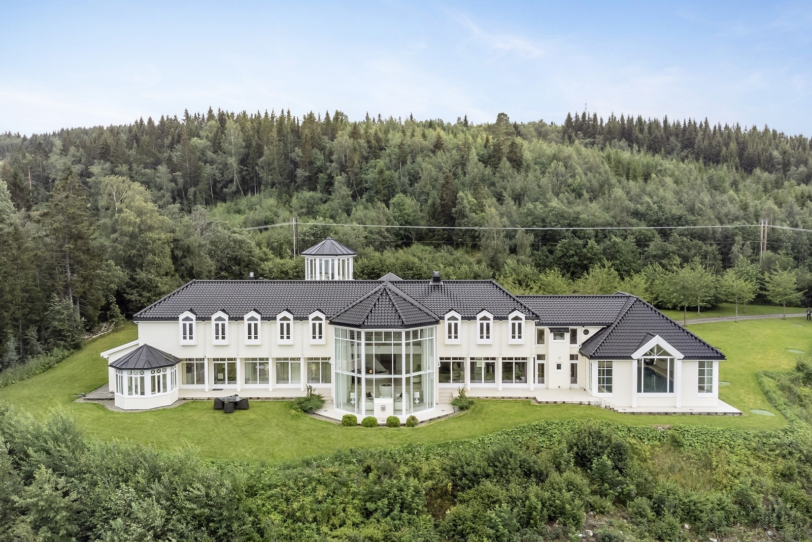 Et smykke av en eiendom! Galleribilde