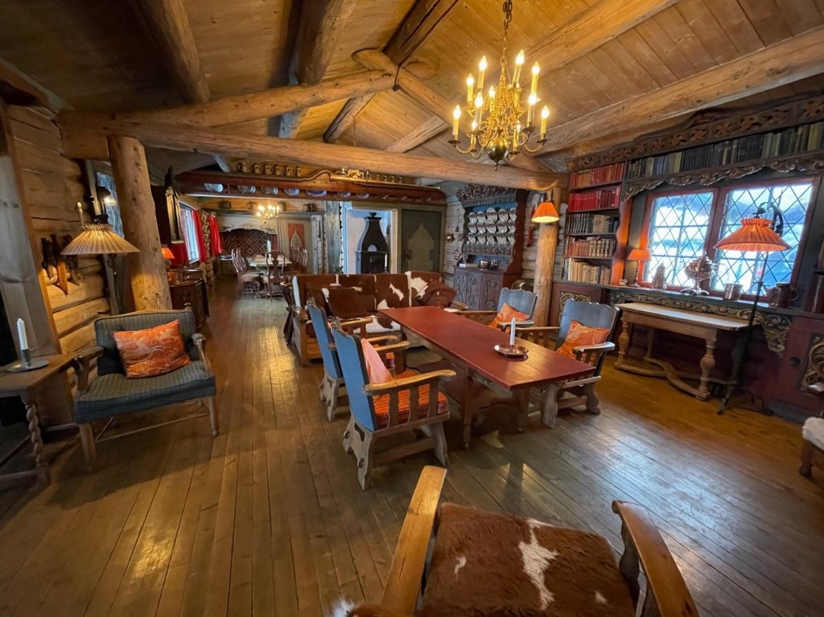 Storstua og spisestue Galleribilde