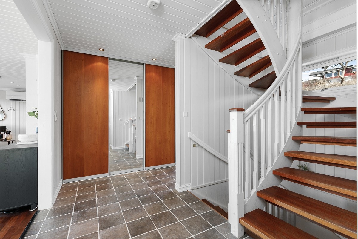 Gangen i andre etasje. Galleribilde