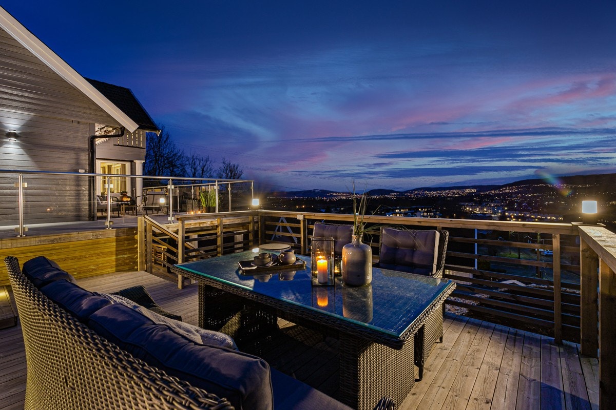 Her er det god plass til å nyte panoramautsikt over Lierdalen og Drammen. Galleribilde