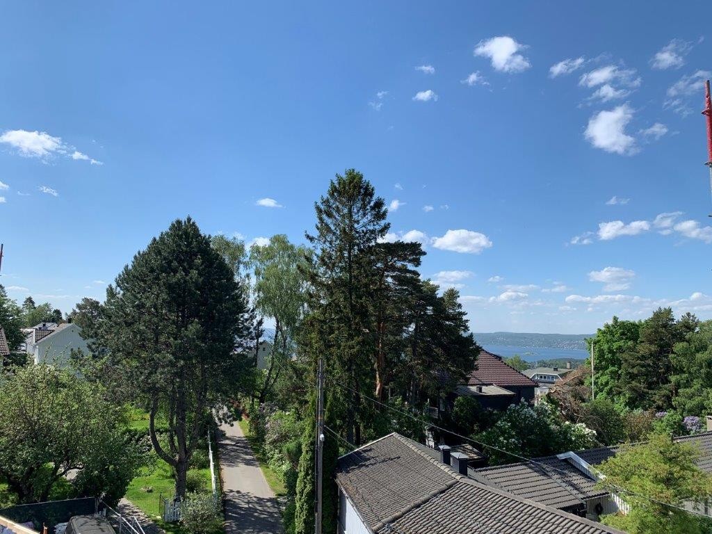 Deler av utsikten fra leiligheten (leil. A11) - bilde tatt fra leiligheten Galleribilde