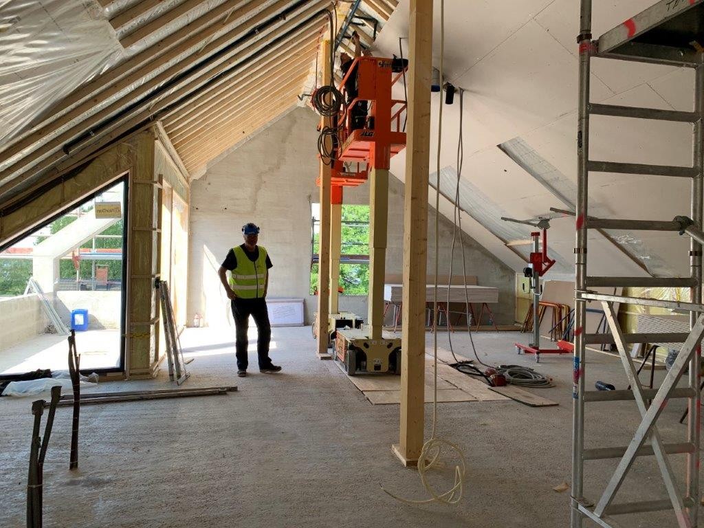 Leiligheten under bygging - store vindusflater og sjenerøs takhøyde! Galleribilde