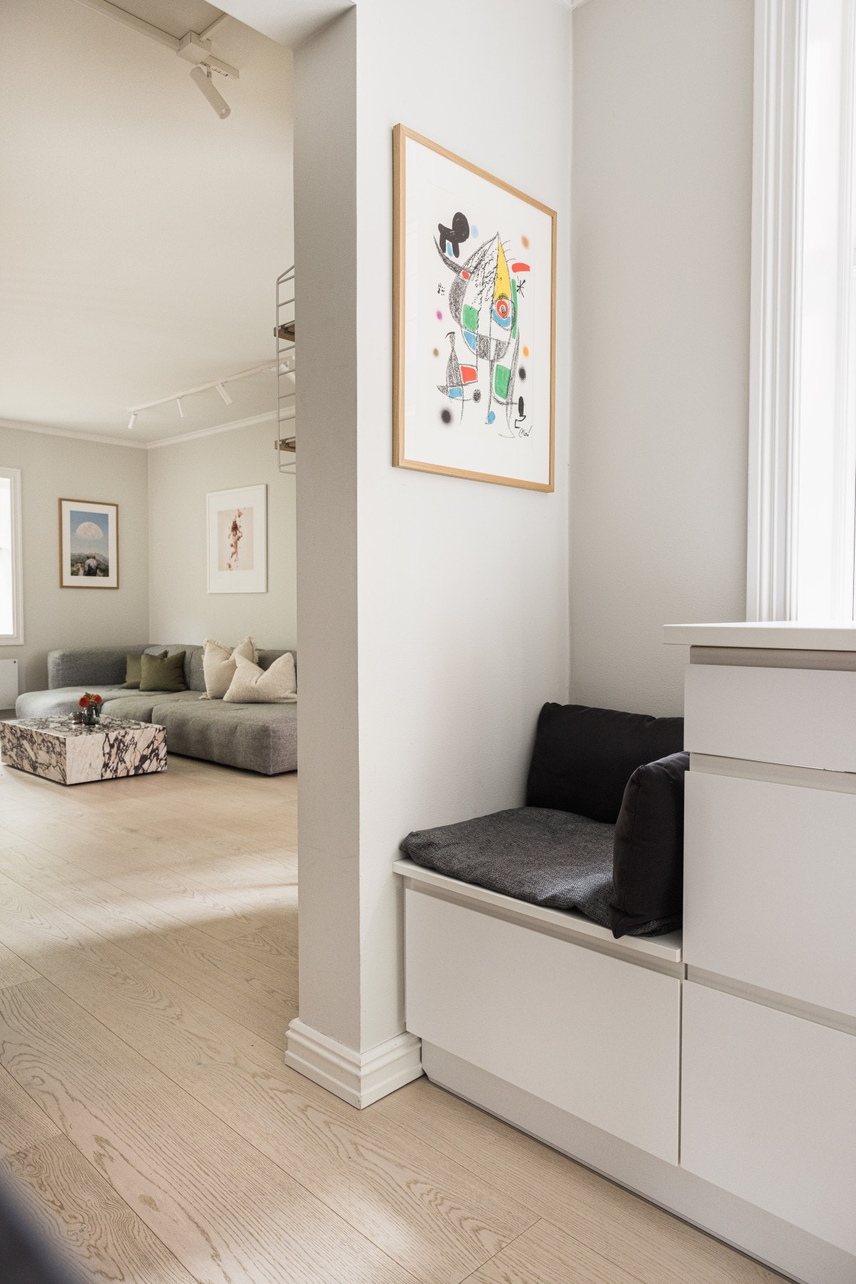 Hyggelig sitteplass på enden av innredningen. Galleribilde