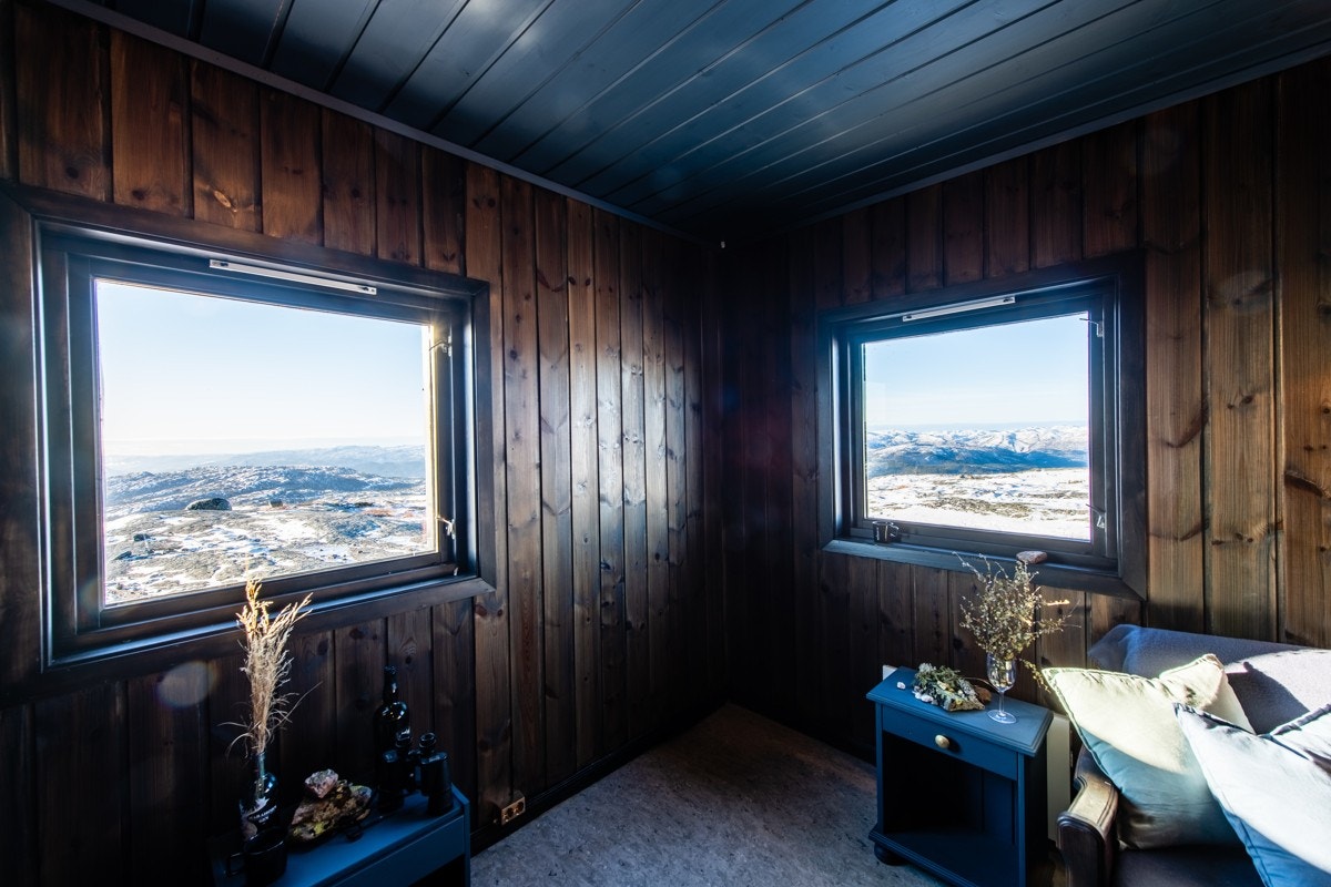 Gode vinduer slipper inn mye naturlig dagslys Galleribilde