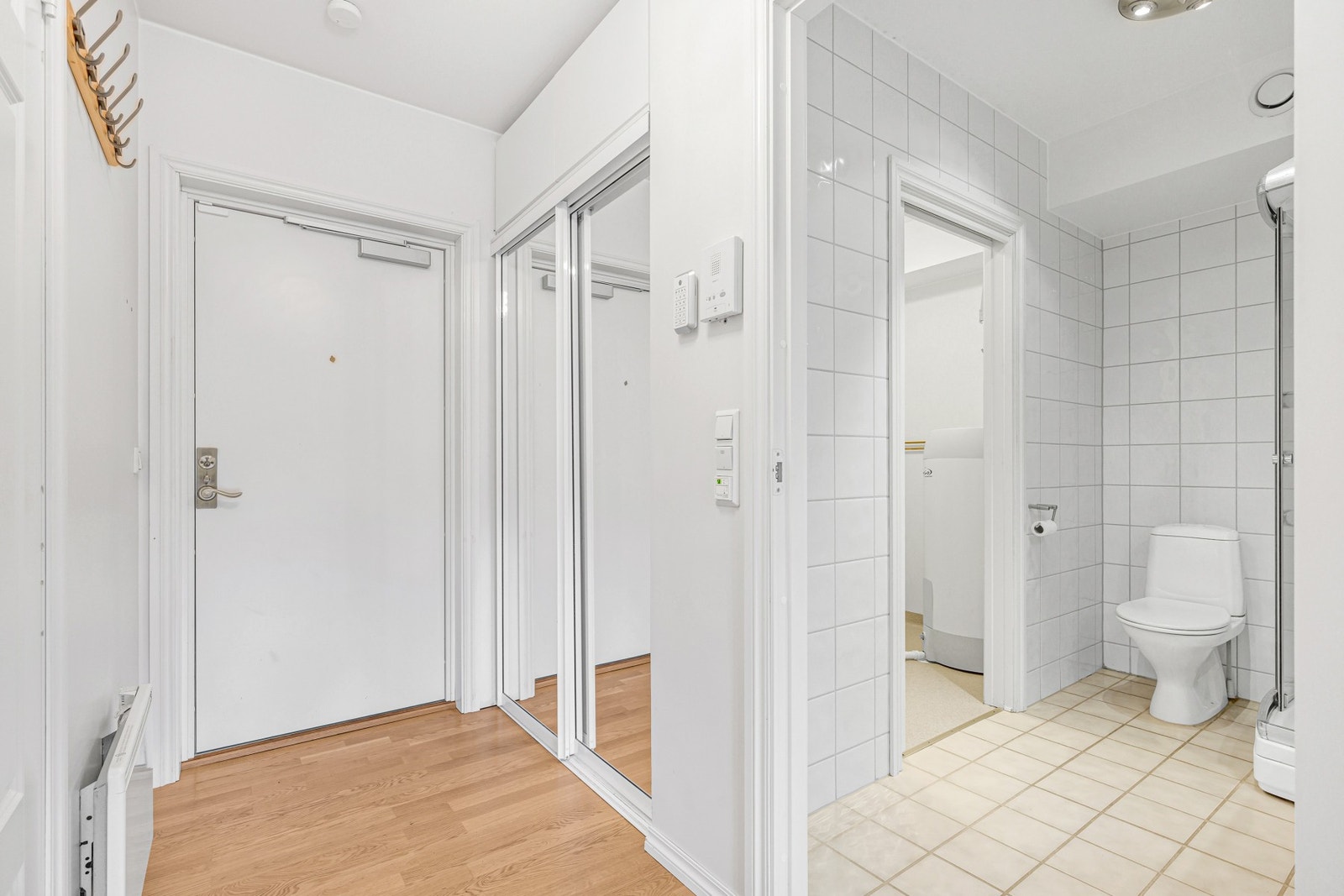Badet ligger i tilknytning til entré og hovedsoverom. Galleribilde