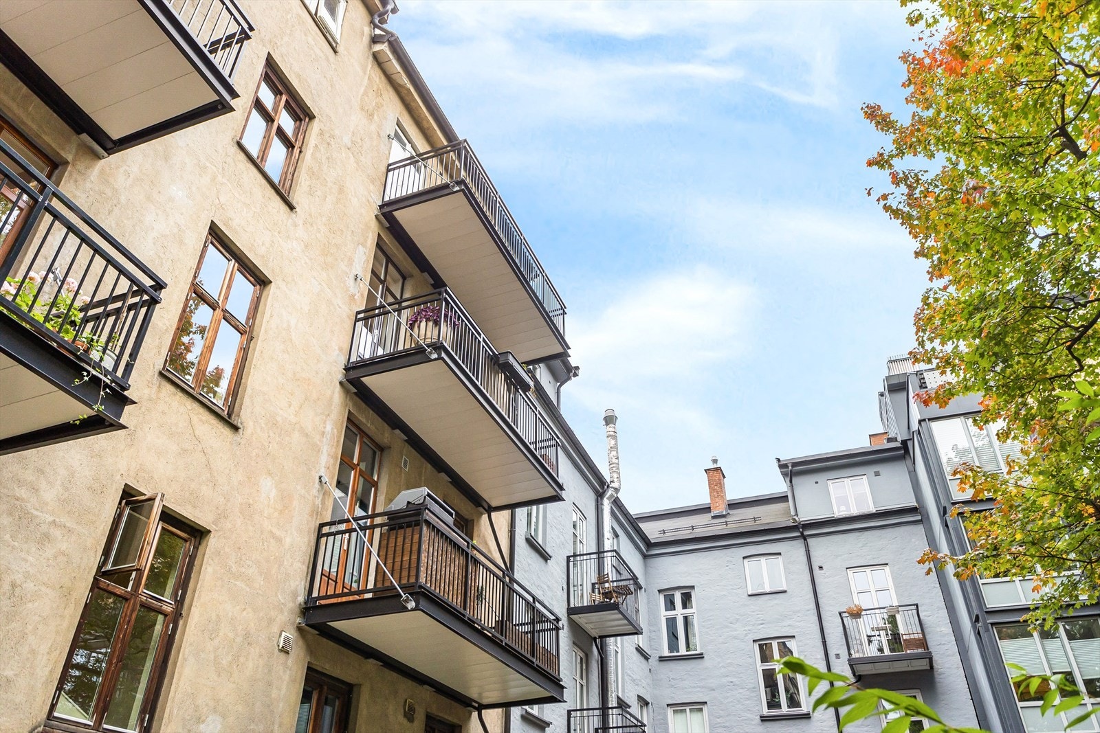 Leiligheten ligger i høy 2. etg. Galleribilde