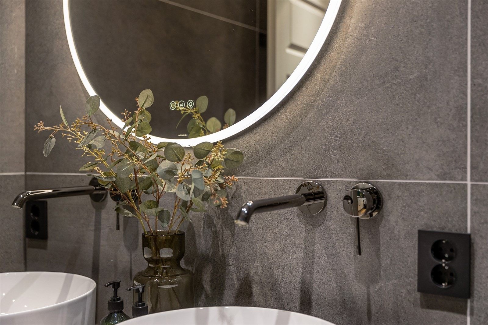 Innebygd blandebatteri fra Grohe. Galleribilde