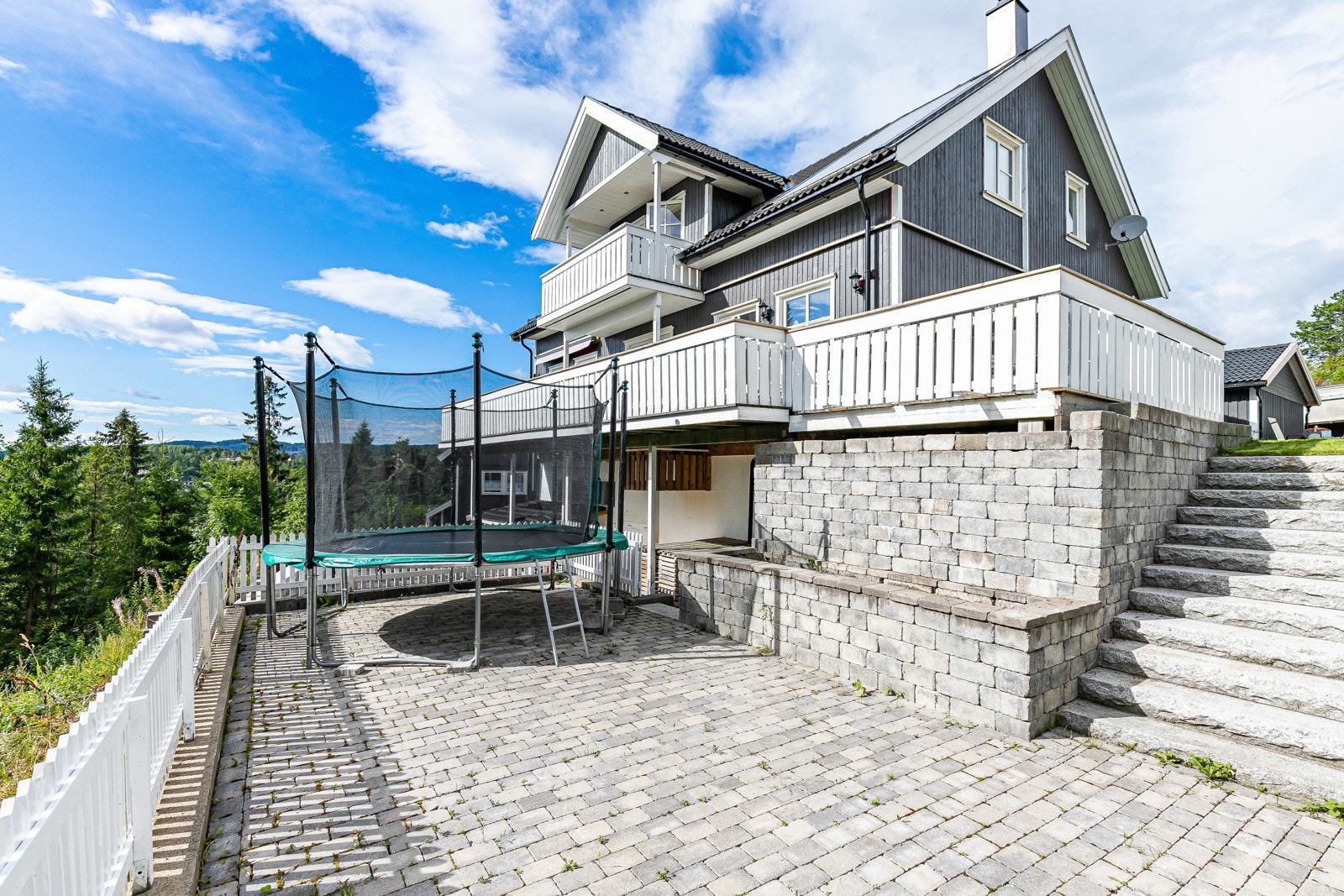 Her er det mye boltreplass for både store og små. Galleribilde