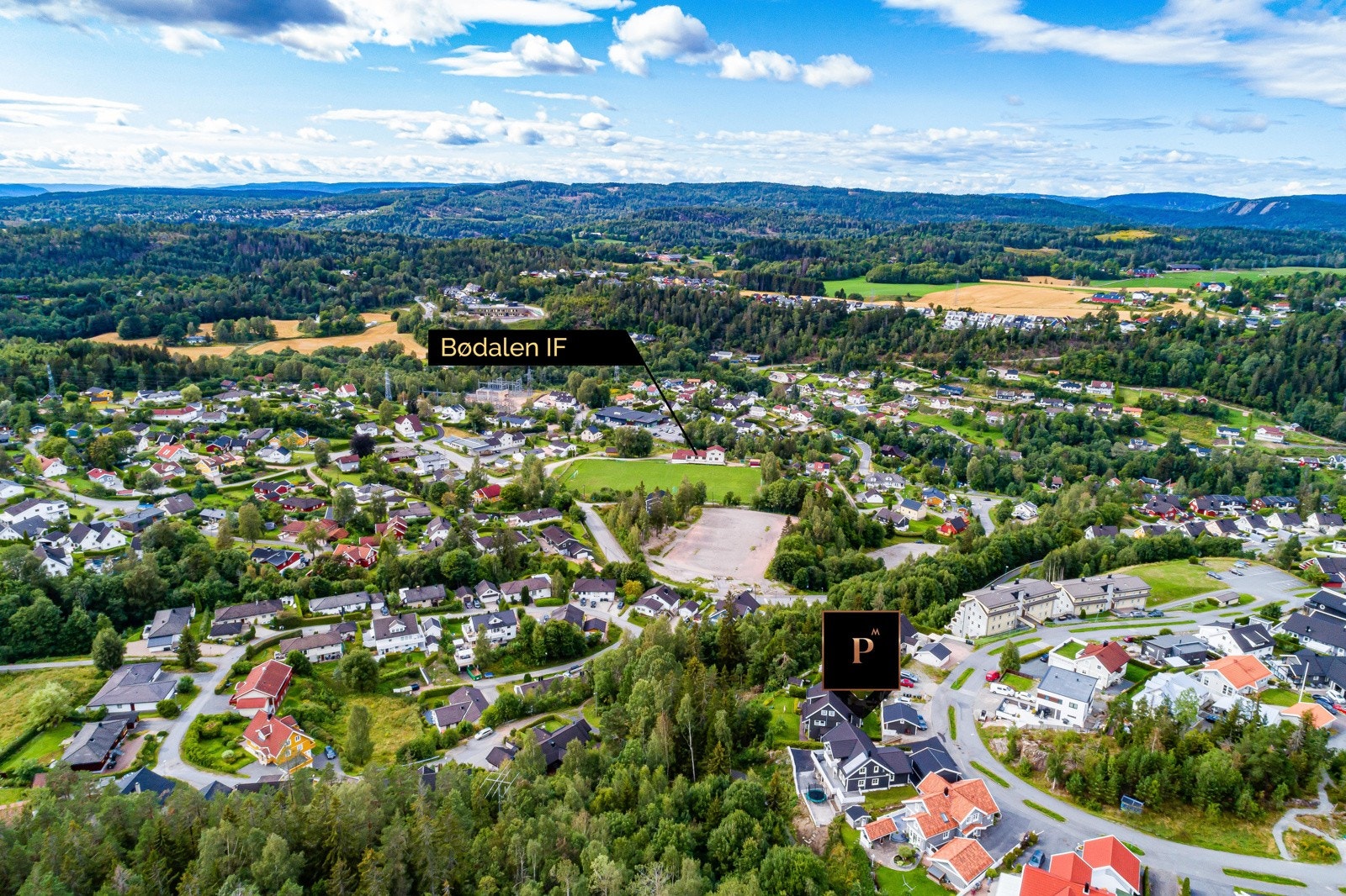 Boligen ligger like ved Bødalen IF sin fotballbane. Galleribilde