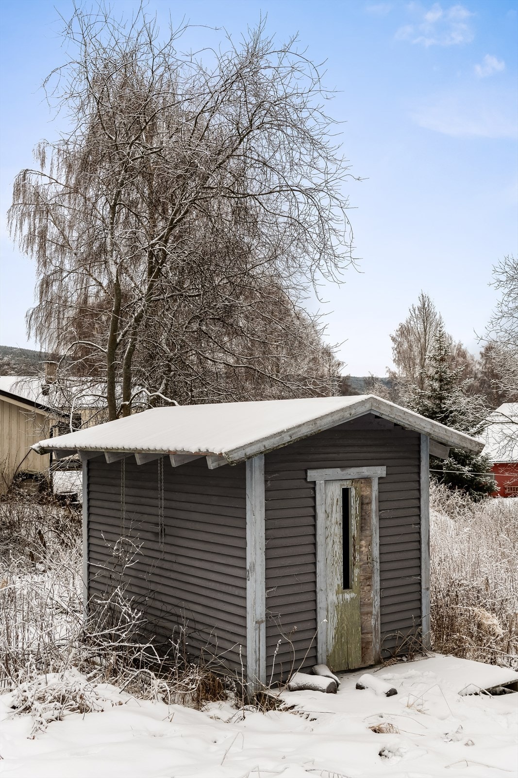 En liten bod er oppført på eiendommen Galleribilde