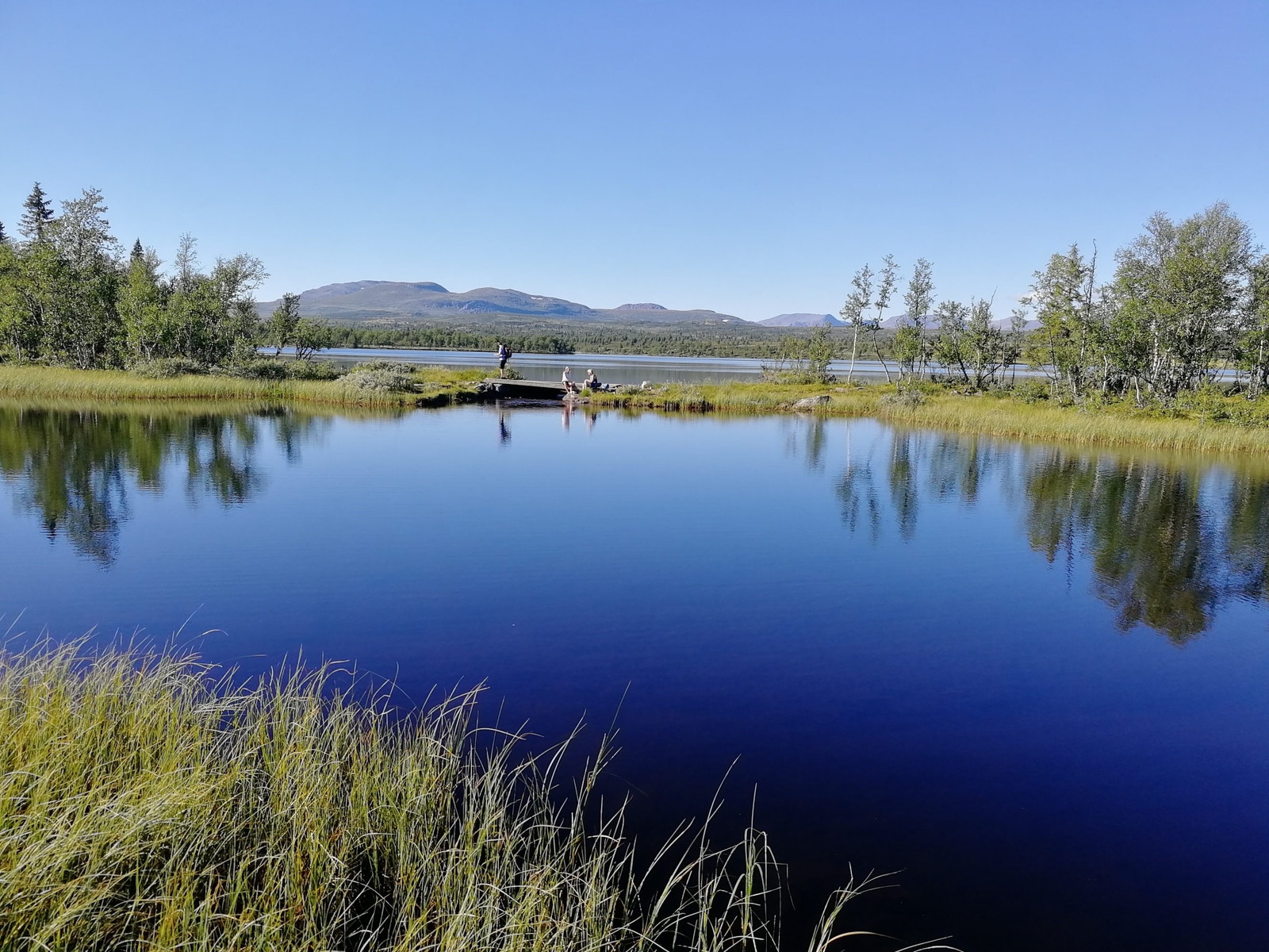 Mange vann og kulper med god badetemperatur om sommeren. Muligeter for fiske Galleribilde