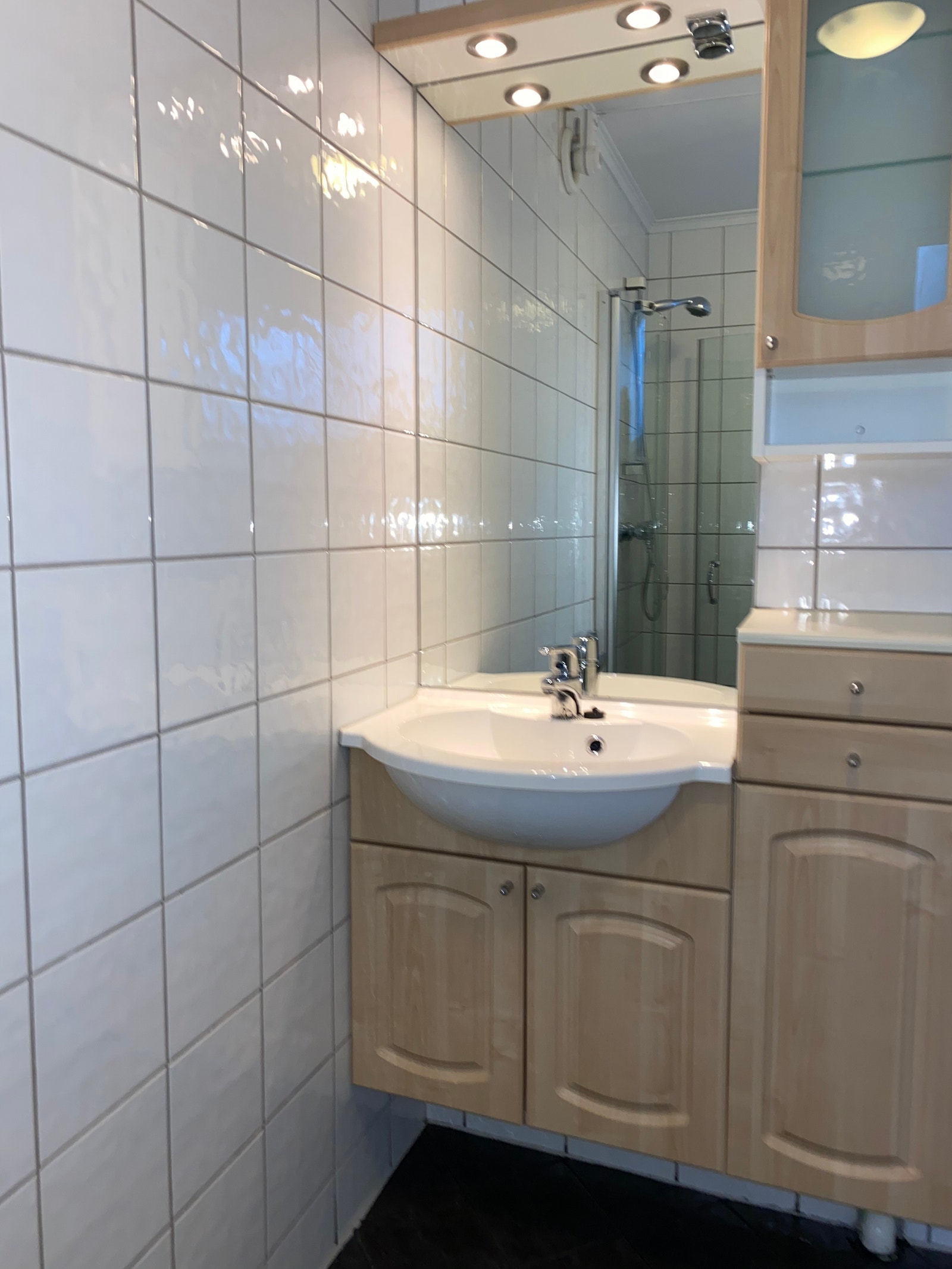 Flislagt bad med varmekabler Galleribilde