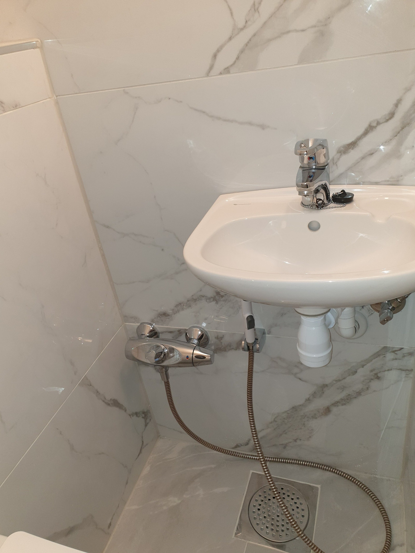 Nytt wc med vask Galleribilde