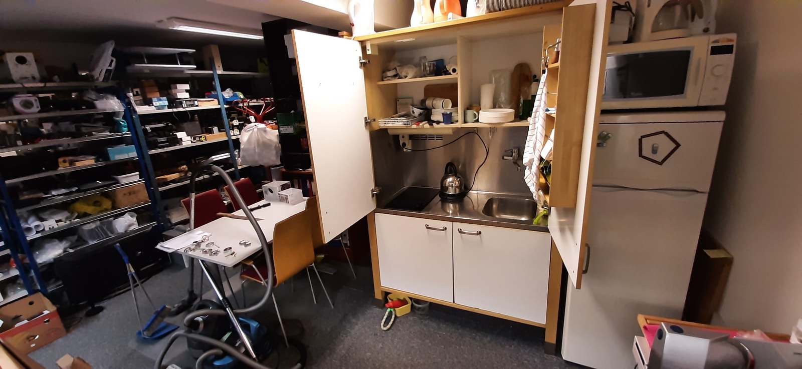 Kontrolokale - Lite kjøkken Galleribilde