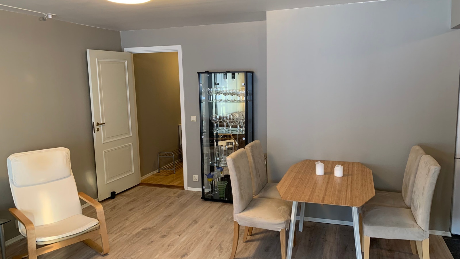 Dinigroom / Spisestue Galleribilde