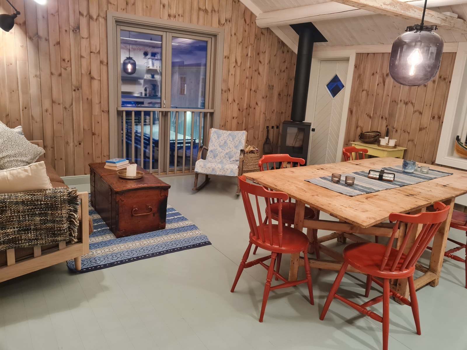 Stue/kjøkken Galleribilde