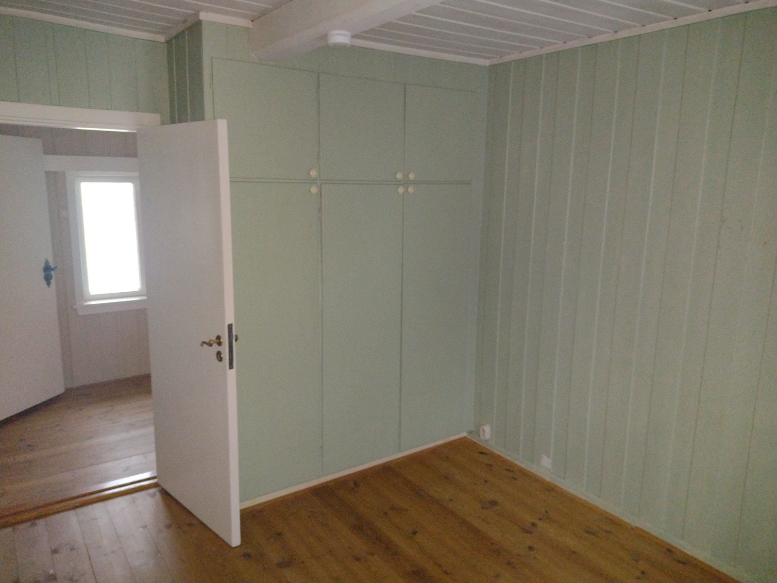 Soverom nede Galleribilde