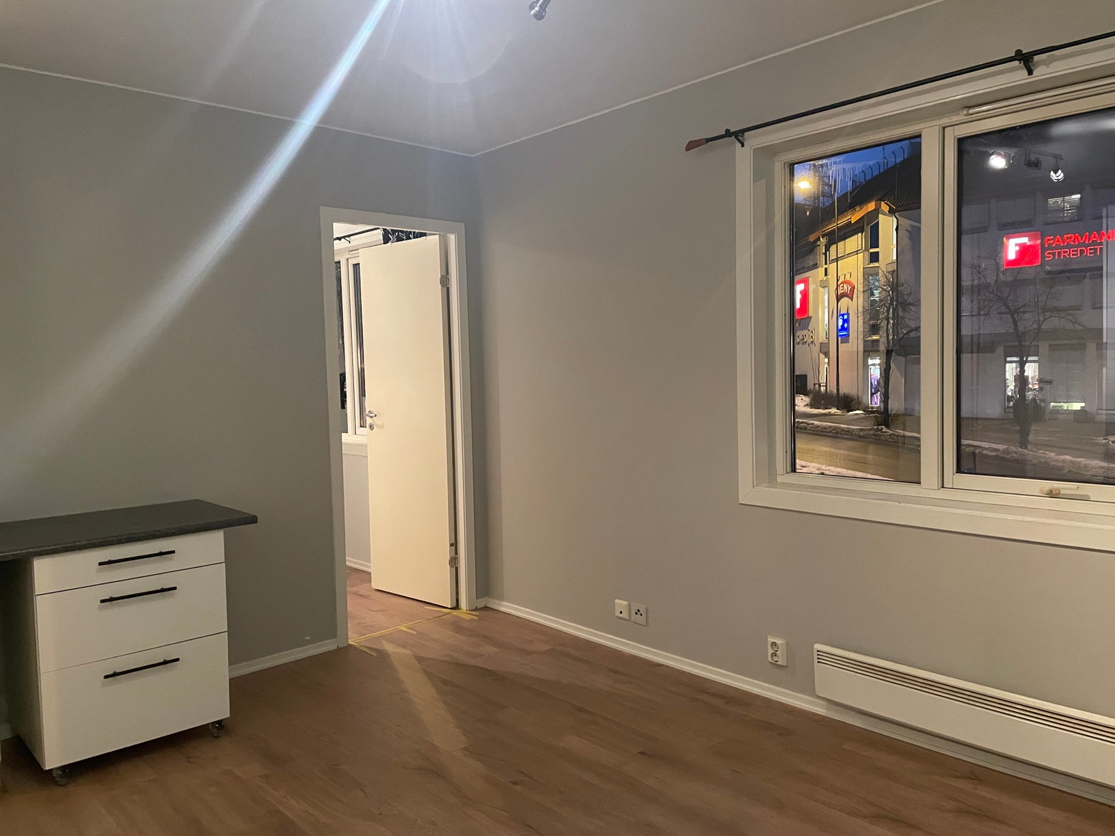 Stue mot soverom Galleribilde