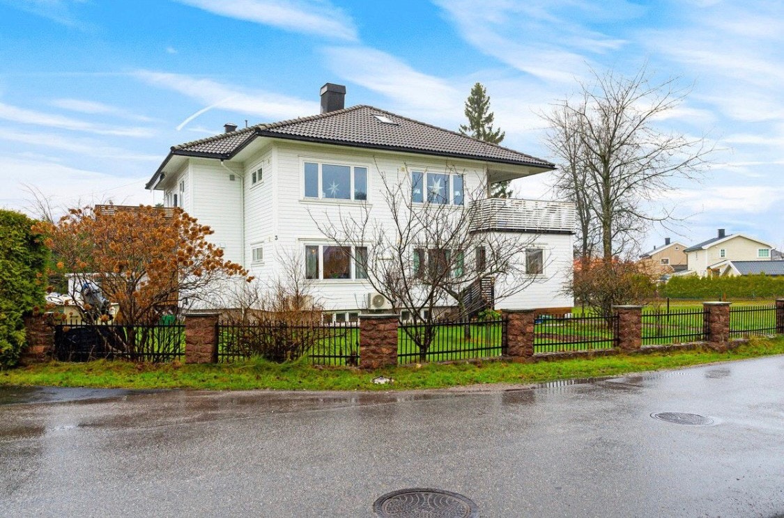 Leiligheten ligger i venstre nedre vindu Galleribilde