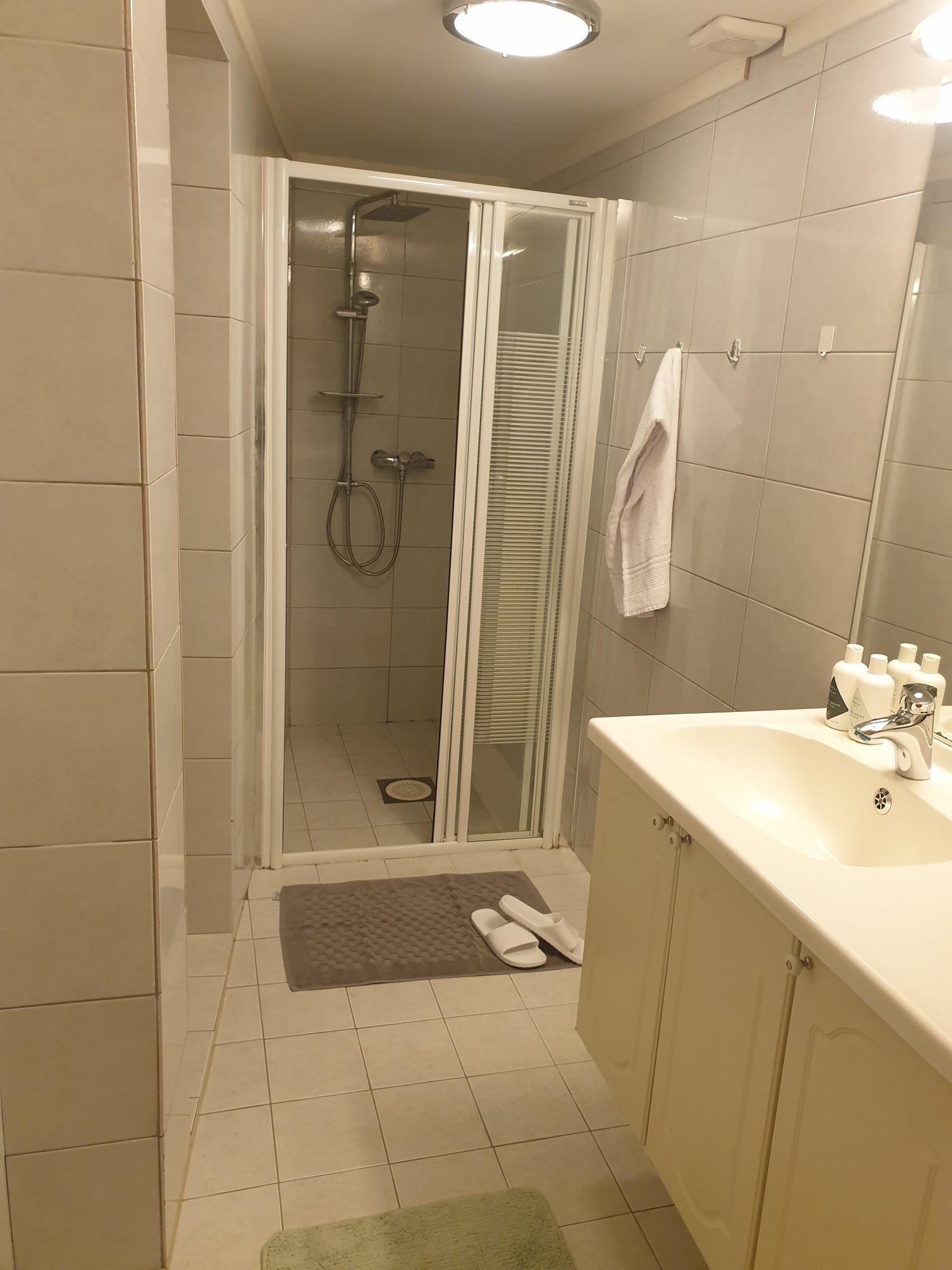 Badet Galleribilde