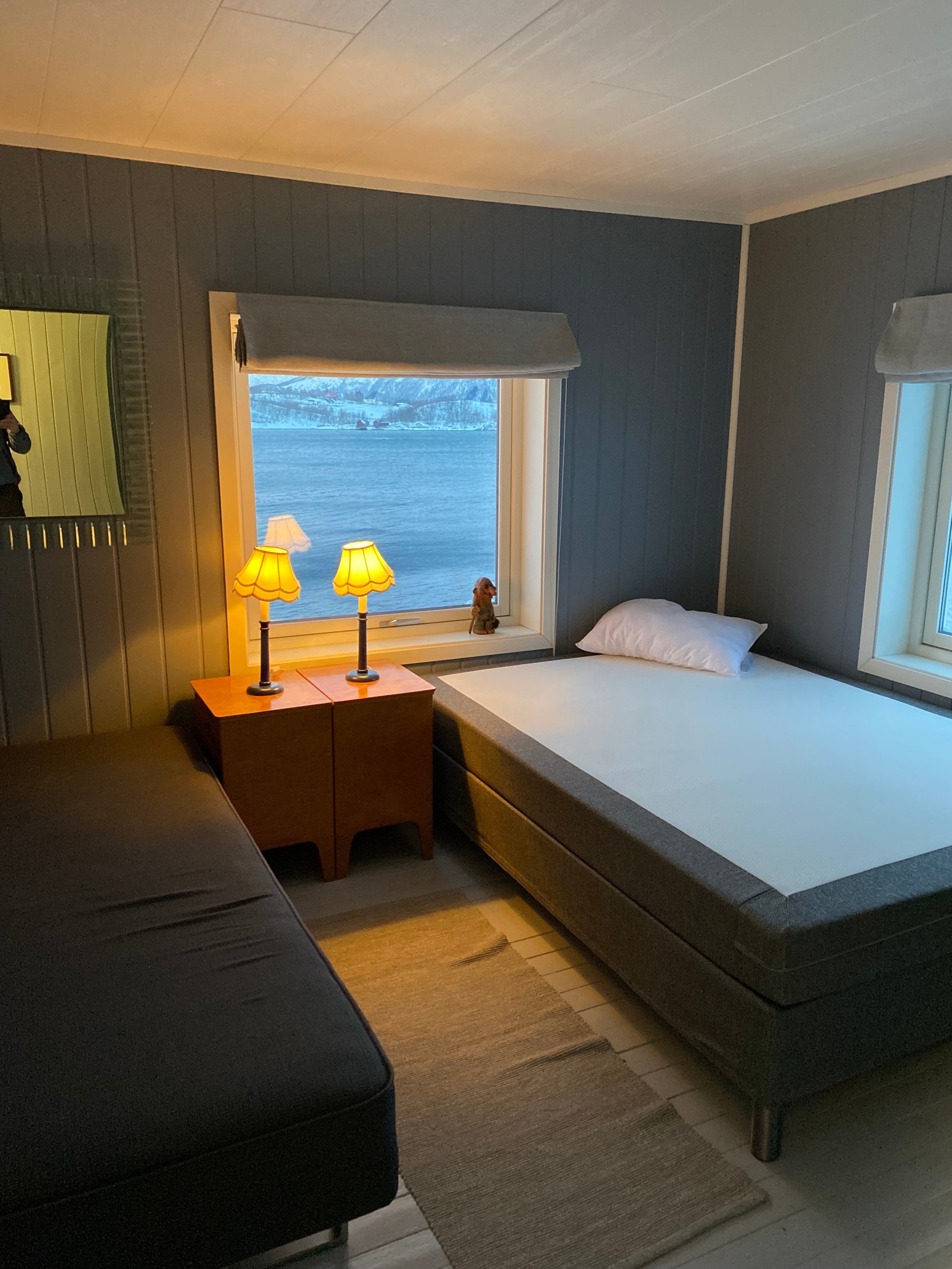 Soverom 1 (nå med dobbel og enkelt seng) Galleribilde