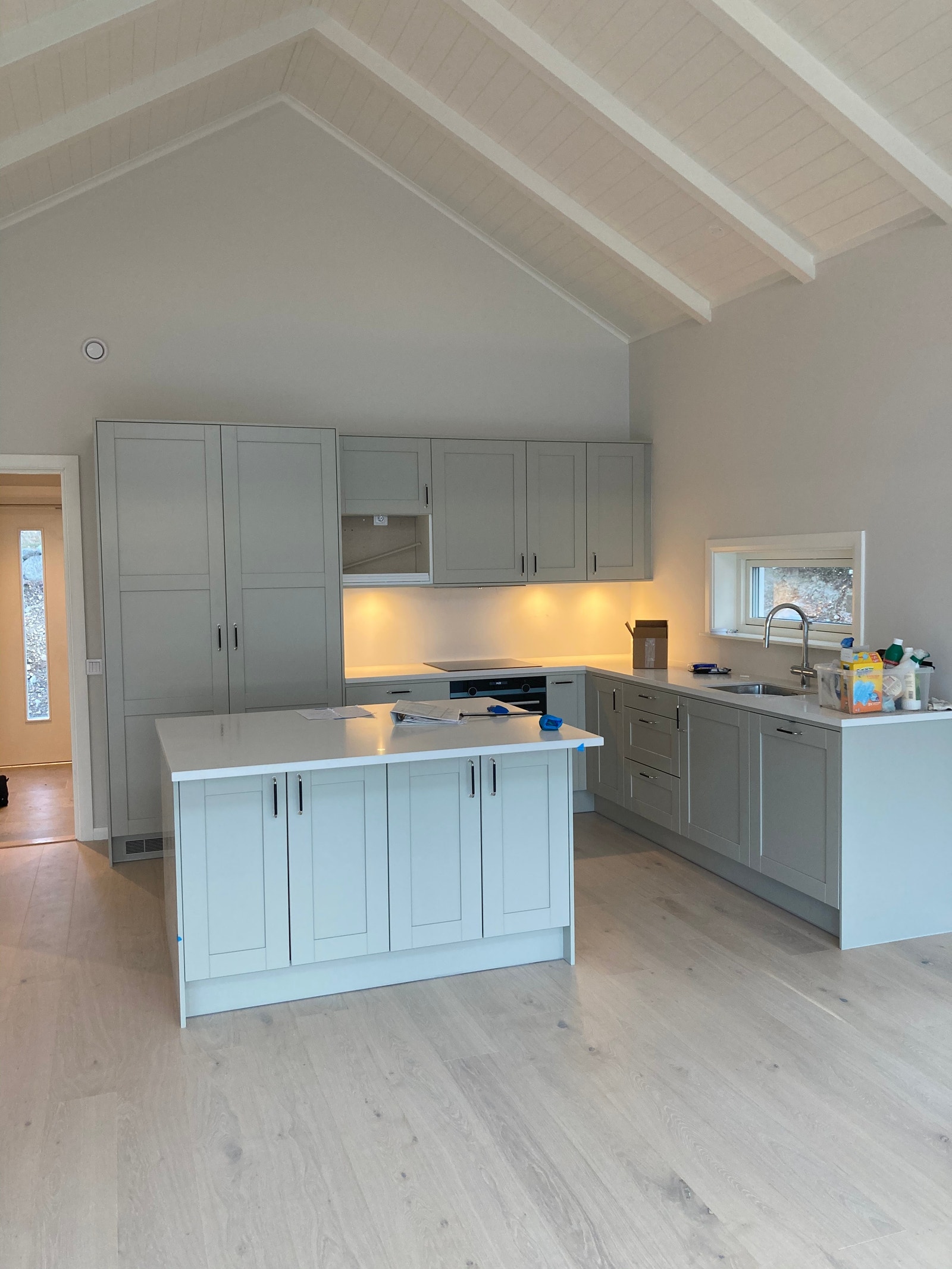 Kjøkken (nå er det mikro i overskapet) Galleribilde