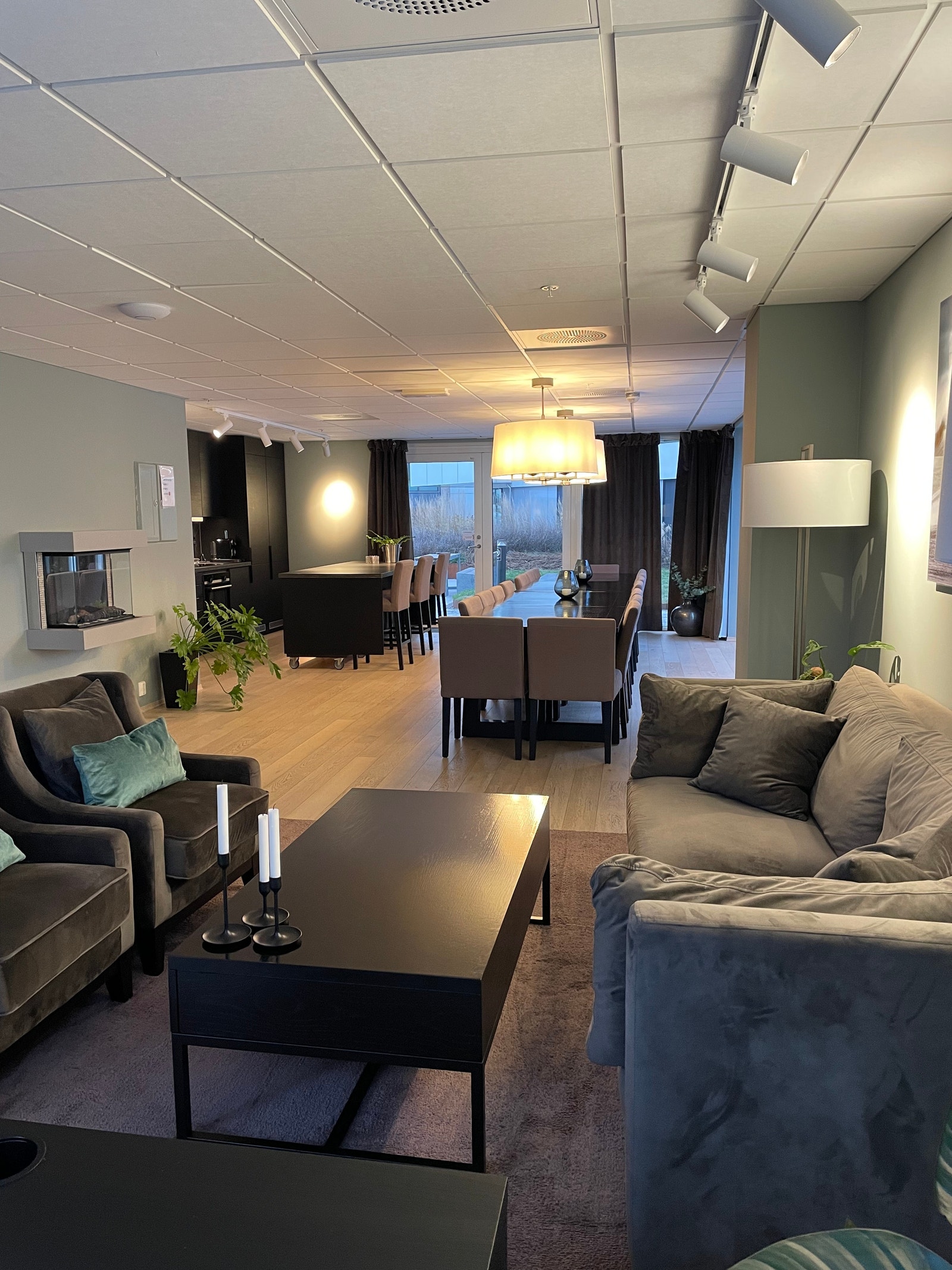 Selskapslounge Galleribilde