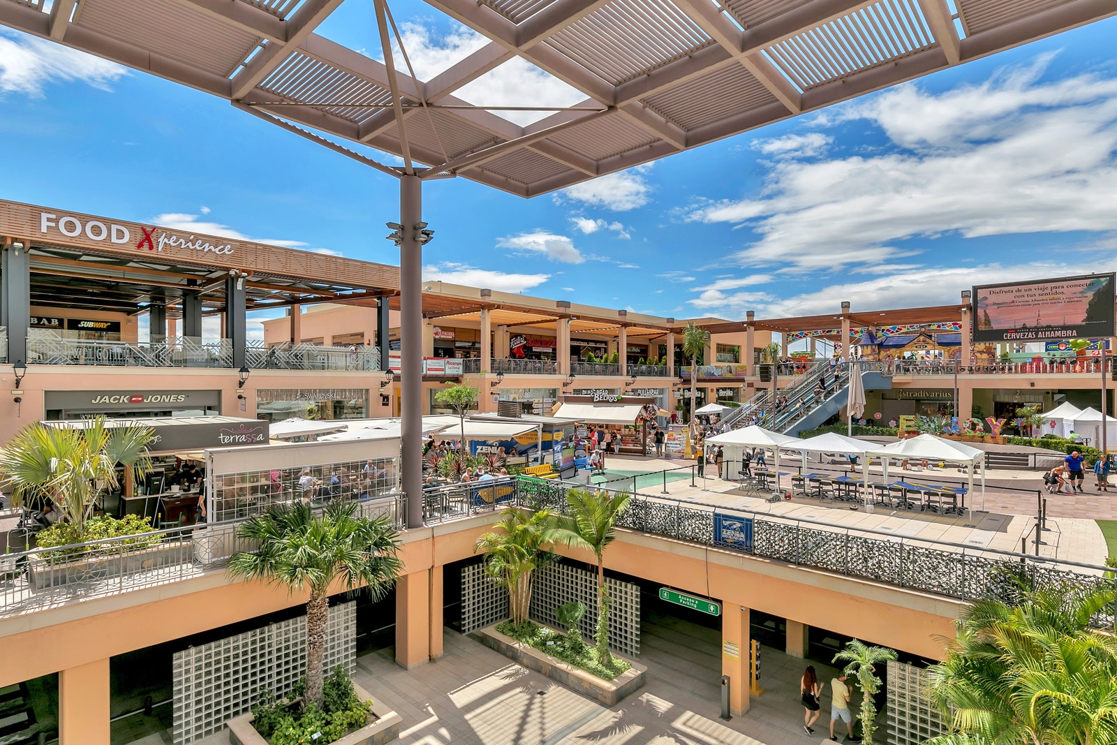Kort gåtur til La Zenia Boulevard Galleribilde