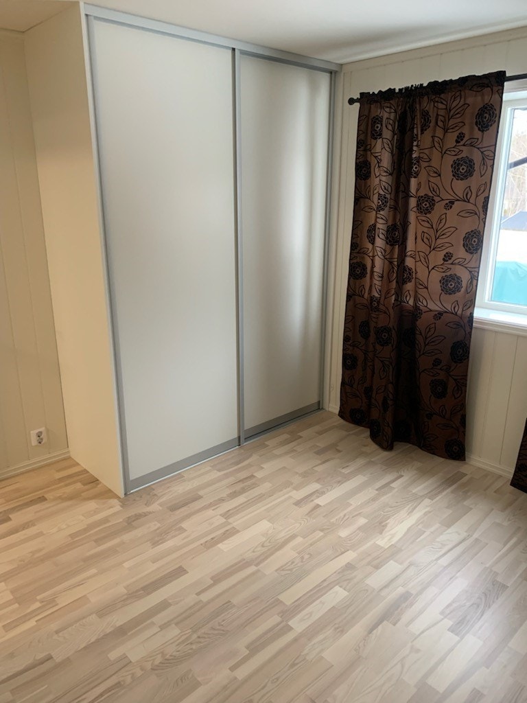 Garderobe soverom Galleribilde