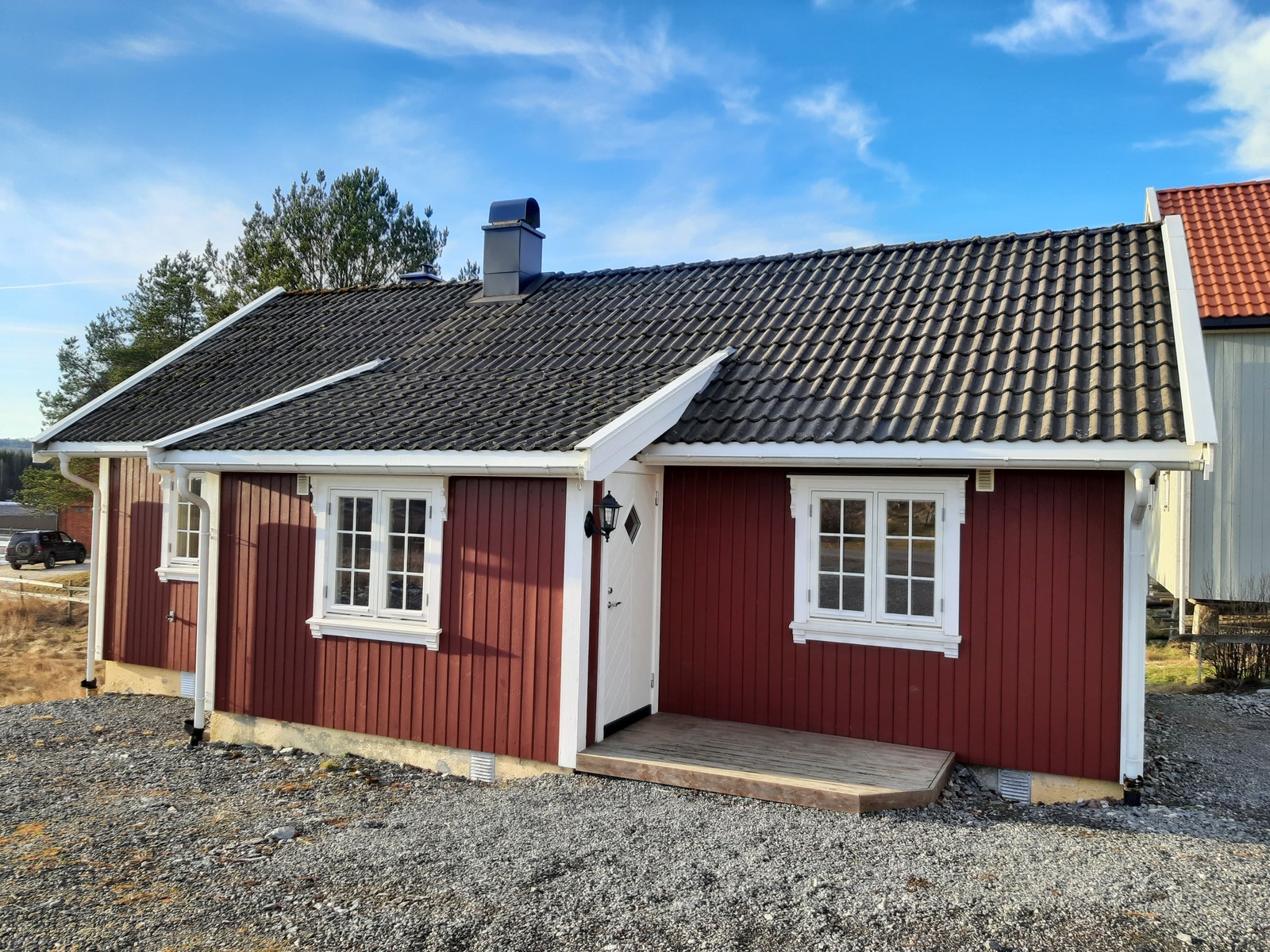 Inngang fra gårdsplass. Galleribilde