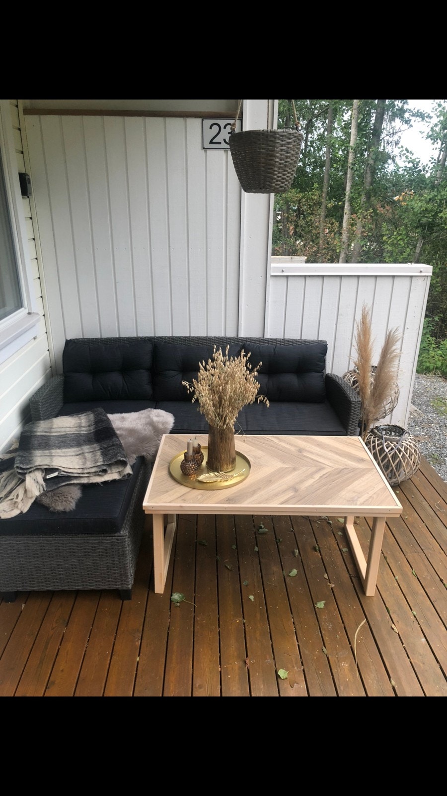 Uteplassen Galleribilde