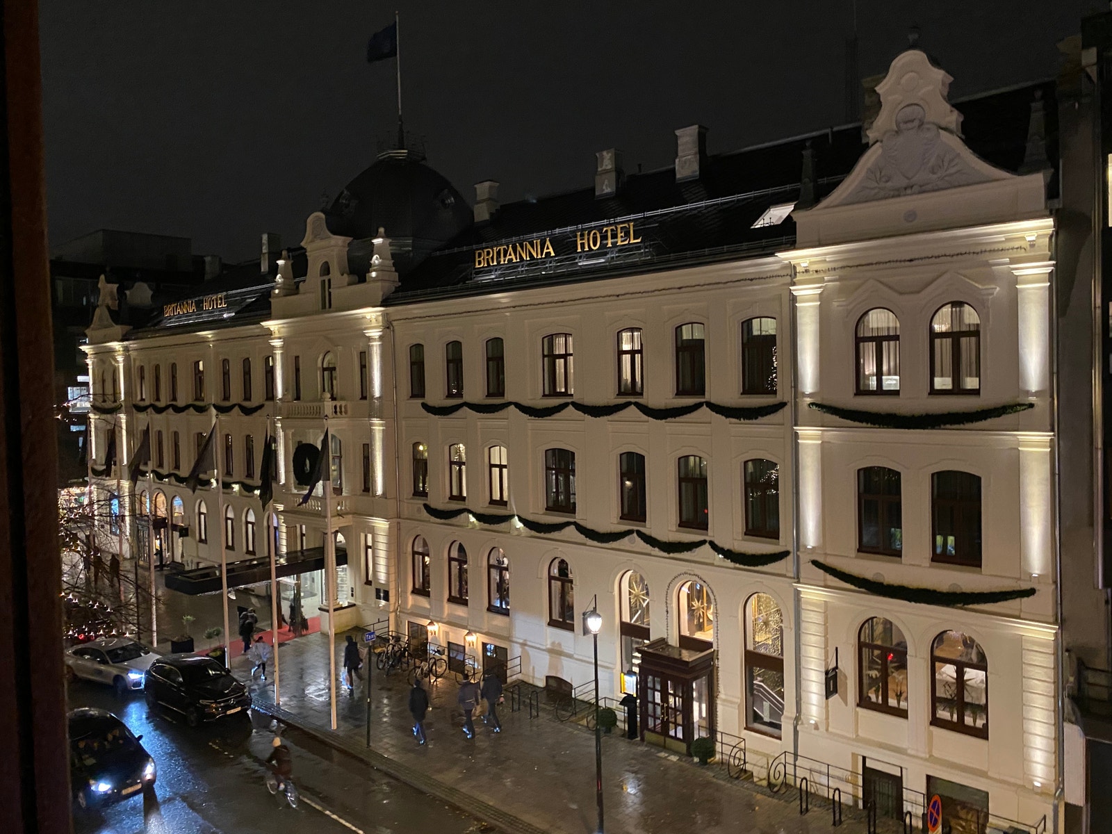 Flott utsikt mot Norges flottese Hotell - Britania Galleribilde