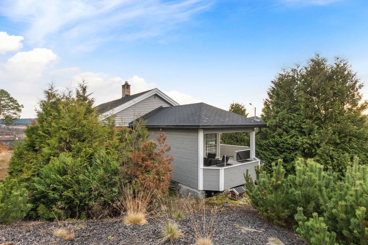 Vest vendt uteplass Galleribilde