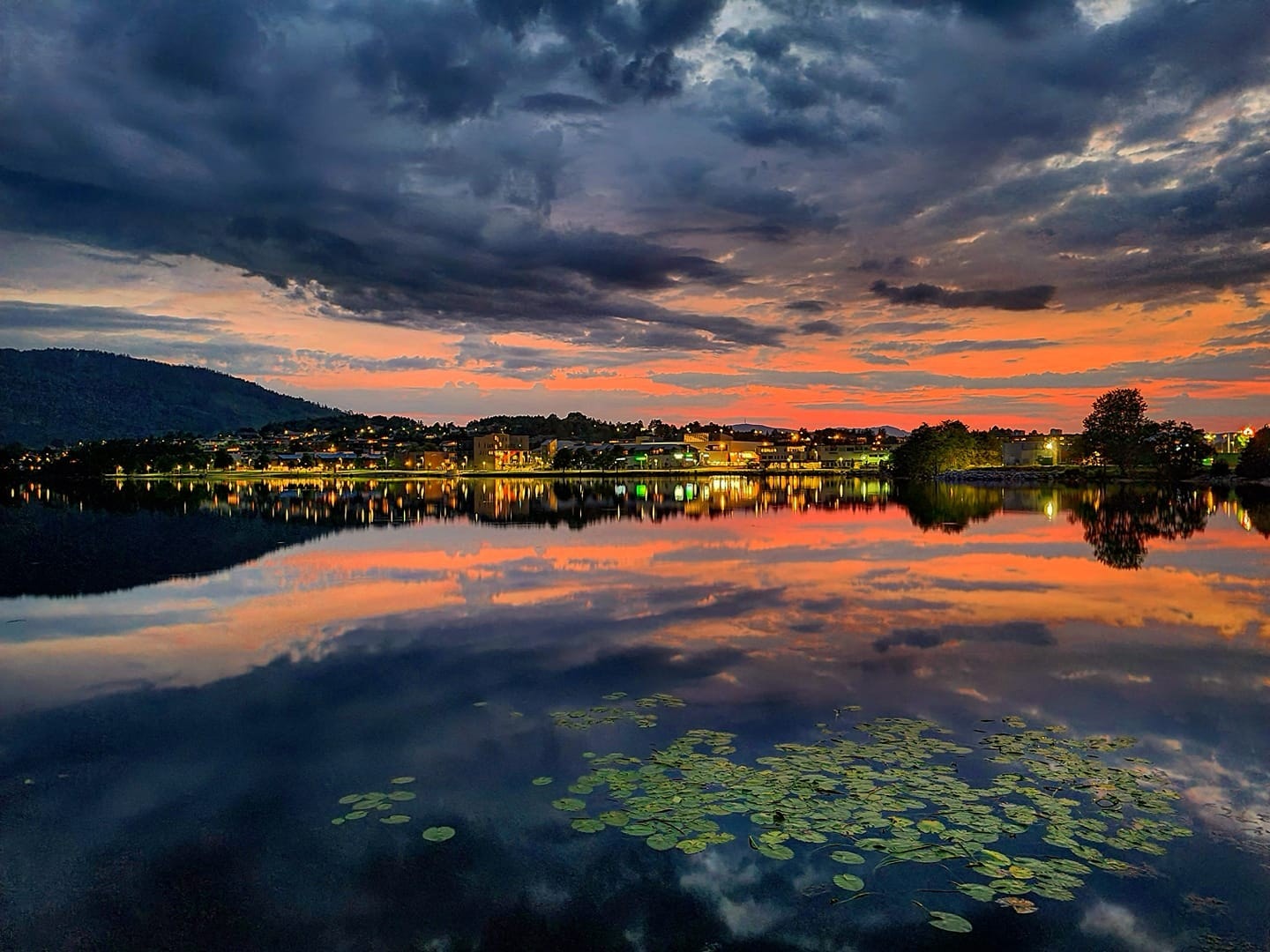 Husnes sentrum Galleribilde