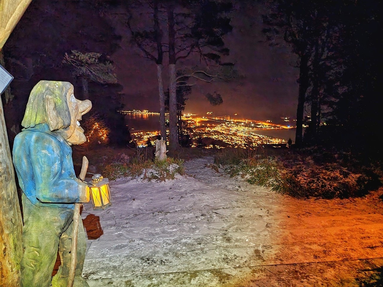 Kaldestadåsen, Husnes Galleribilde