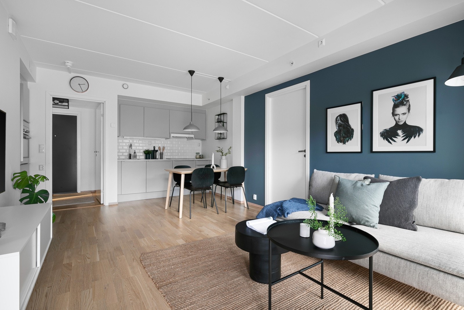 Leiligheten er moderne med vannbåren gulvvarme og balansert ventilasjonsanlegg med varmegjenvinning. Galleribilde