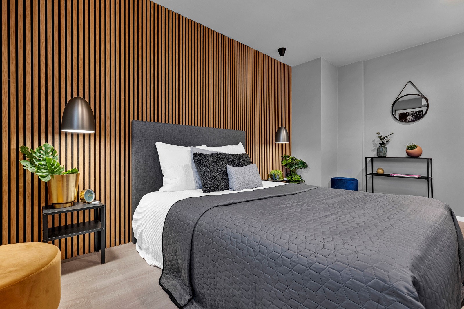 Hovedsoverom med avsatt plass til garderobe Galleribilde