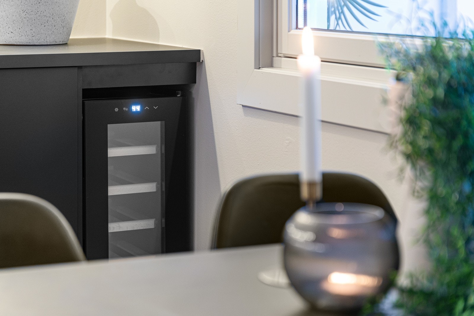 Integrerte hvitevarer og vinkjøler Galleribilde